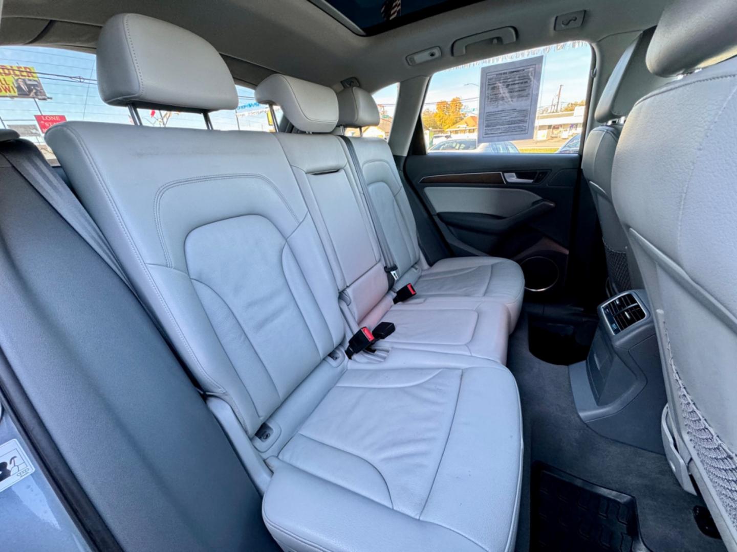 2013 GRAY AUDI Q5 PREMIUM PLUS (WA1LFAFP1DA) , located at 5900 E. Lancaster Ave., Fort Worth, TX, 76112, (817) 457-5456, 0.000000, 0.000000 - This is a 2013 AUDI Q5 PREMIUM PLUS 4 DOOR SUV that is in excellent condition. There are no dents or scratches. The interior is clean with no rips or tears or stains. All power windows, door locks and seats. Ice cold AC for those hot Texas summer days. It is equipped with a CD player, AM/FM radio, A - Photo#14